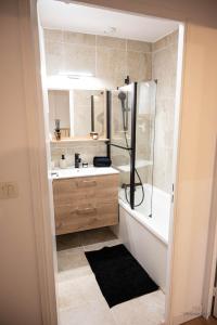 Appartements T2 design centre Aucamville - Clim-Parking : photos des chambres