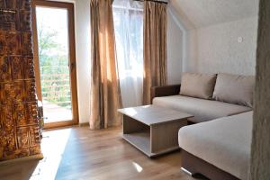 Perla Argesului, Ciubar, Piscina, Lift, Evenimente private, Pensiune, Hotel Cazare Transfăgarasan Curtea de Arges