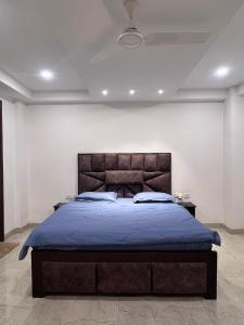Urban 3bhk luxurious Apartment with Balcony relaxing vibe