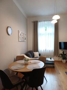 Apartment Zdenka - 100 m From The Beach