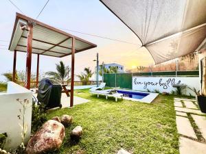 Luxury Apartment- View- Pool- La Libertad Surfcity