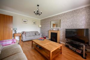 The Wee Gem - 9 Milking Hill Park