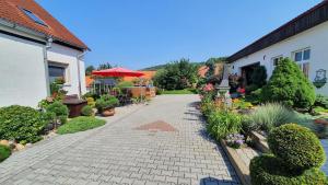 Complete living with a garden