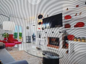 Villa with pool and garden in Lagos