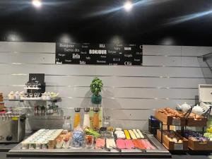 Hotels Brit Hotel Montpellier Parc Expo : photos des chambres