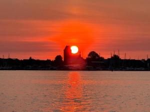 Holiday Home in Yn e Lijte with Water Sports