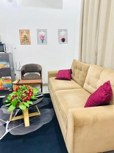 The Golden Modern Retreat