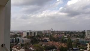 12th Flr Luxe Apt Kilimani City View & Pool NBO