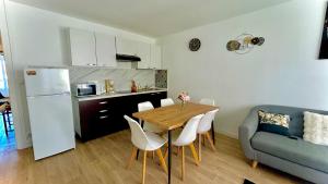 Appartements T3 Cosy Coeur Aix Les Bains avec 2 Balcons : Appartement 2 Chambres Deluxe avec Balcon