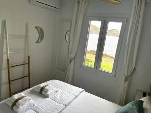 Miravent Terraza y Jardin Frente al mar Menorca