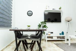 East Legon Luxury Stay - AC, Wifi, Netflix