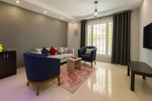 1418 · 2 BR entire apartment