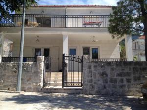 Apartments by the sea Viganj, Peljesac - 24522