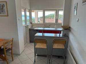 Apartments by the sea Grebastica, Sibenik - 24533