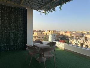 Laid-Back Rooftop Boho Cozy 2BR, Outdoor Charm