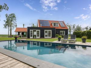 Holiday Home in Zeeland with Private Pool - 3hvězdičkové hotely ve městě Wissenkerke