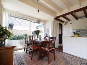 Holiday Home in Noordwijkerhout by Forest & Lake