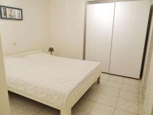 Apartment in Nieuwpoort by the Beach