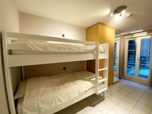 Apartment in Nieuwpoort near the Beach