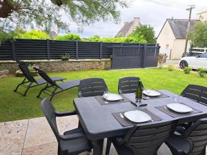 Holiday Home in Guisseny near the Beach