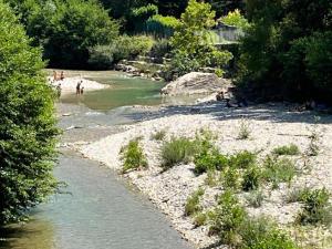 Maisons de vacances Holiday Home in France with Private Pool : photos des chambres
