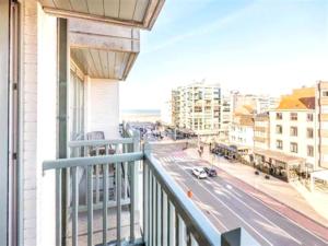 Apartment in Nieuwpoort near the sea