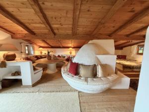 KitzDiamant with Pool, Sauna & Garden Deluxe by Belle-Stay