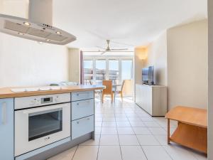 Joli T2 rénové 37m² en front de mer, piscine à Sète - FR-1-472A-314