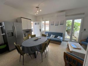 Pavillon T3 en bord de mer avec accès plage pour 4 personnes - FR-1-701-93