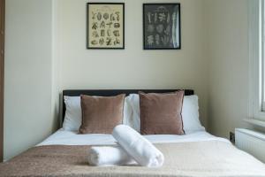 Battersea Dreamer Free parking