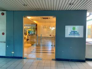 3BR Pioneer Condo, Boni Edsa MRT linked, with netflix2