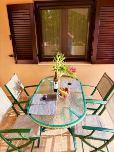 Rousolakos Pool Apartments