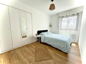 Appartements Appartement spacieux, moderne, vue mer proche plage et centre-ville : photos des chambres