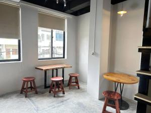 Tonle Hostel