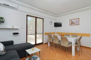 Apartment Feruccio by Rent Istria