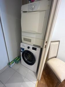 Large Croisette apartment with private parking