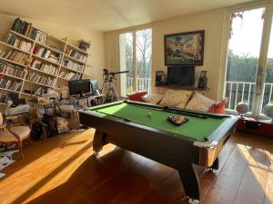 Maisons d'hotes Domaine Spa Perret-Au Calme-Chateau ArtDeco MasterSuite B&B et-ou Gite de Charme-A3Mn Giverny-Jardins Monet-Le Vexin-Piscine Ete-Parc 3Ha-Aire Enfants-PingPong-Options Diner-Billard-Massage-Yoga-Coaching-Fitness-Sauna-Hammam-Promo 2Nuits 1HJacuzzi Offerte : photos des chambres