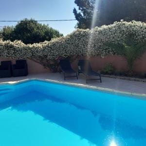 Villas Charmante villa tout confort,sans vis a vis avec piscine : photos des chambres