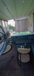 Nefelifamilyhouse with private jacuzzi and swimming pool
