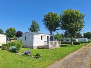 Campings Camping L'oiseau Blanc : photos des chambres