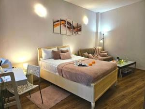 Romantic Studio APT-Great Location- City center-FREE Parking-Self Check-in- till Old town 20 min