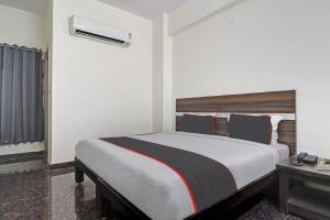 Collection O SS Metro Ritz