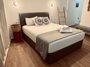 Double Terrace Seaview House