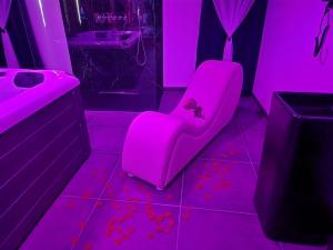 Love hotels Nuit Blanche Normandie : photos des chambres