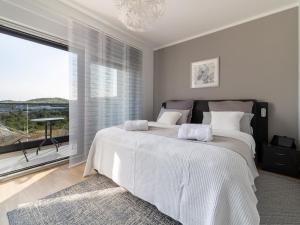 LasttMinuteBooking - The Esterházy Villa at Balaton