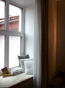 Charming Booklovers Apartment in Old Town