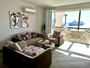 Art Luxury - Seaview Apartment, Bougainville Bay
