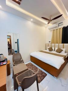 Shivam palace Ayodhya walking distance Ram mandir