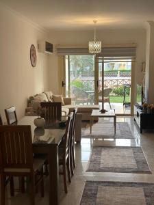 Cozy chalet 3 BD with amazing private garden Stella Heights Sidi Abd Elrahman North Coast شاليه ارضي بحديقه ثلاث غرف ستيلا هايتس سيدي عبد الرحمن الساحل الشمالي