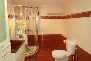 Valeon Apartment Three